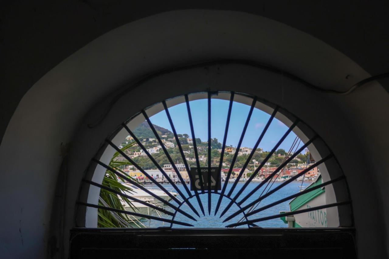 Appartamento Panoramico La Rosa Dei Venti-Libeccio Ischia Buitenkant foto